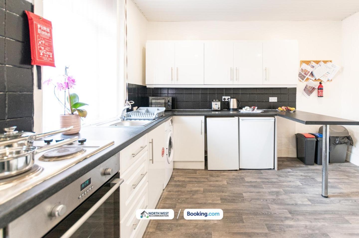 Manchester Work Stays 2Br Home With Parking & Wifi Exterior foto